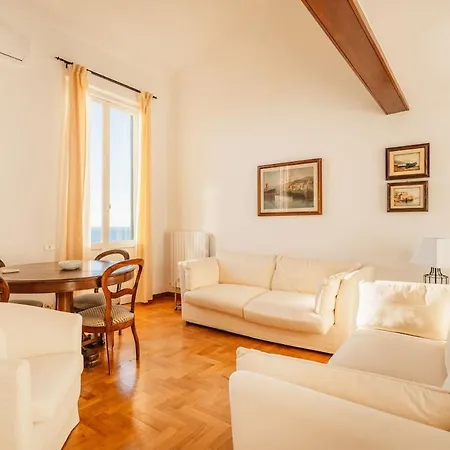 Elegance On The Sea - With Wifi 200 Meters From The Sea