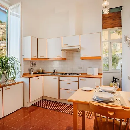 Nyaraló Elegance On The Sea - With Wifi 200 Meters From The Sea Pieve Ligure